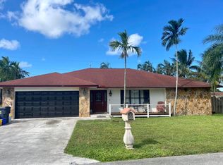 2487 Sunup Ln, Lake Worth, FL 33462