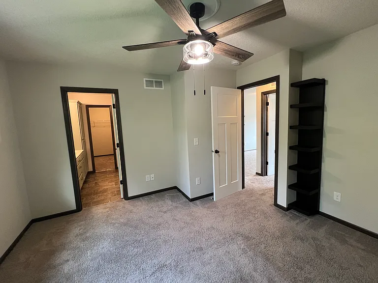 7110 Calumet Ct — Photo 22
