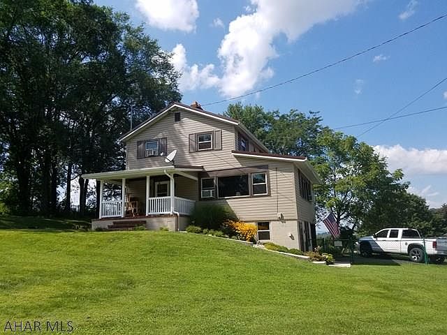 1st image of 124 Oakcrest Dr