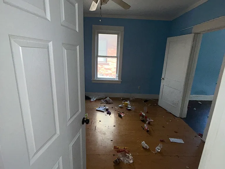 2345 Iowa St — Photo 30