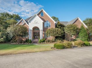 2046 Kelly Ln, Tuscumbia, AL 35674