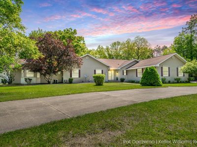 376 Stauffer Dr, Hastings, MI, 49058