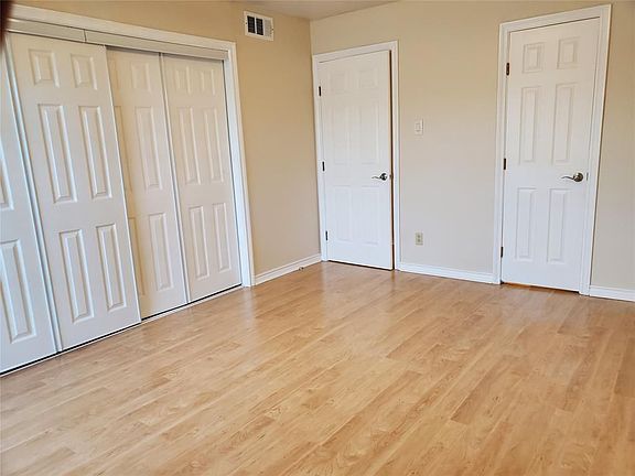 5th image of 5550 N Braeswood Blvd APT 73