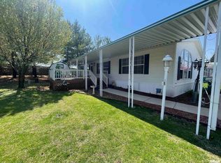 3200 N Dirksen Pkwy #308, Springfield, IL 62702