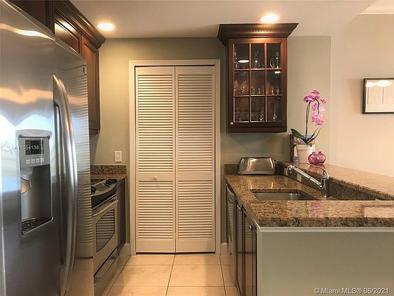 5th image of 100 Andalusia Ave APT 314