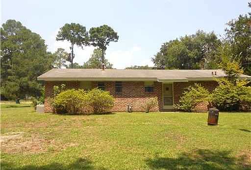 2nd image of 20 Heathcote Cir