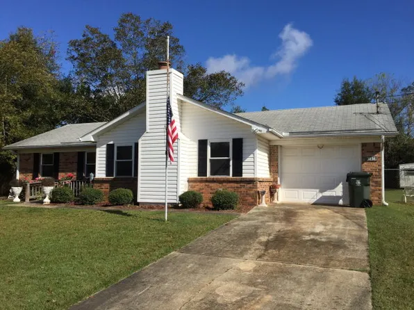 3114 Balfour Dr, Dothan, AL 36303