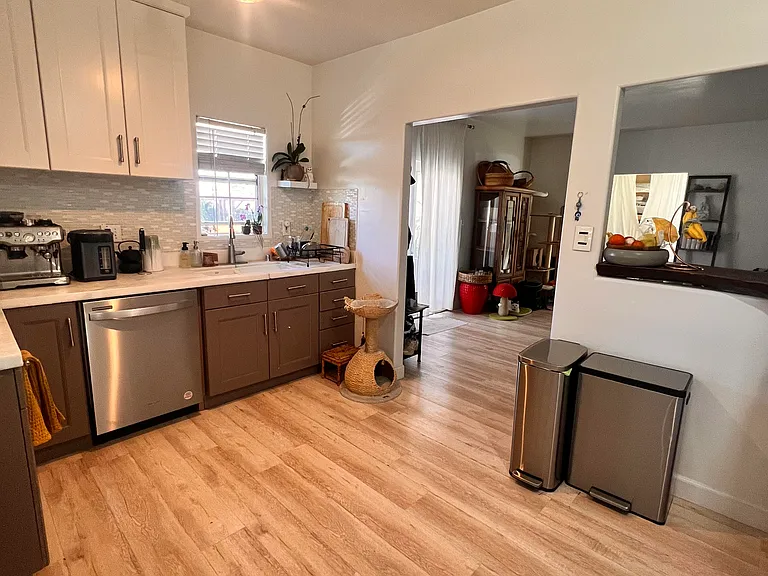 2318 Yosemite Dr #1/2 — Photo 5