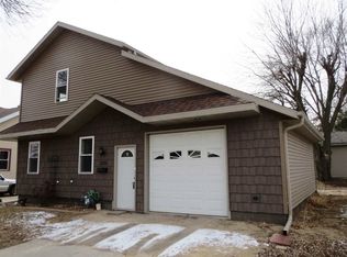 206 E Spring St, New London, WI 54961