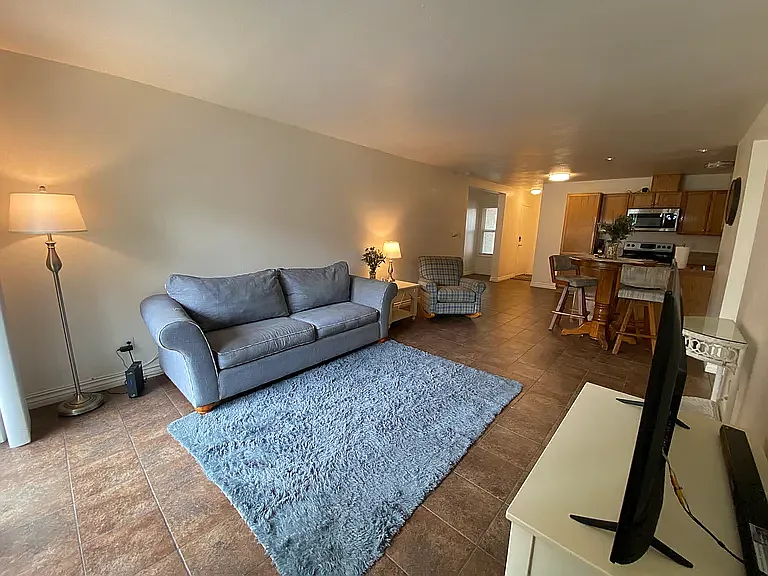 1111 Seacoast Dr #4 — Photo 3