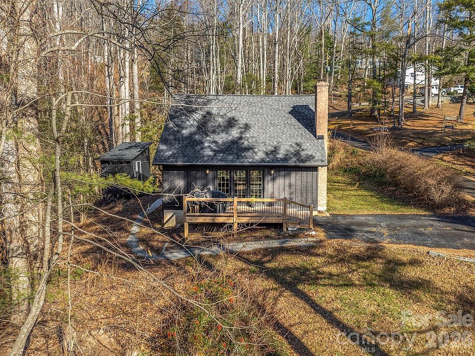 1st image of 1 Thornwood Ln