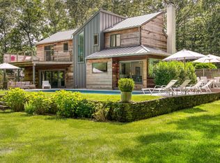 1 Woodcrest Dr, East Hampton, NY 11937