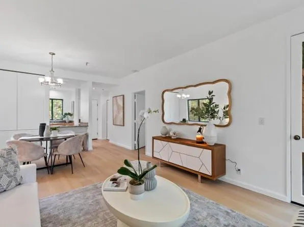 4250 El Camino Real #212, Palo Alto, CA 94306