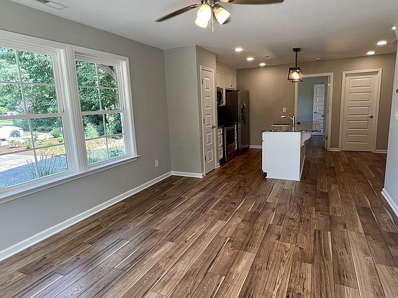 3rd image of 208 Power Ave #B