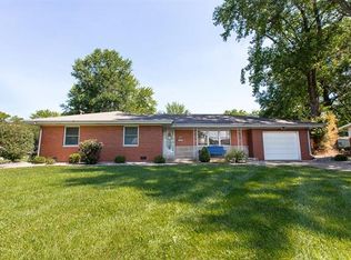321 W Oak St, Mascoutah, IL