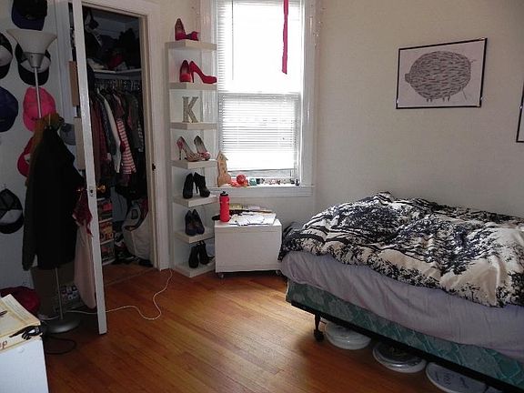 2nd image of 3040 N Ashland Ave #Unt