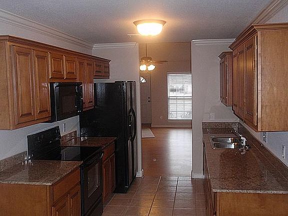5th image of 221 Copper Oaks Dr