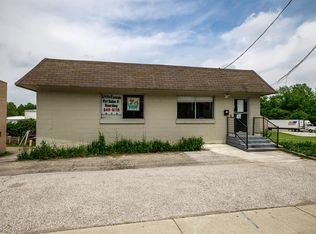 340 W Main St, Newtonsville, OH 45158