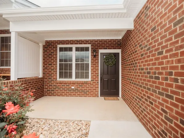 139 Villa Oak Cir, Bedford, VA 24523