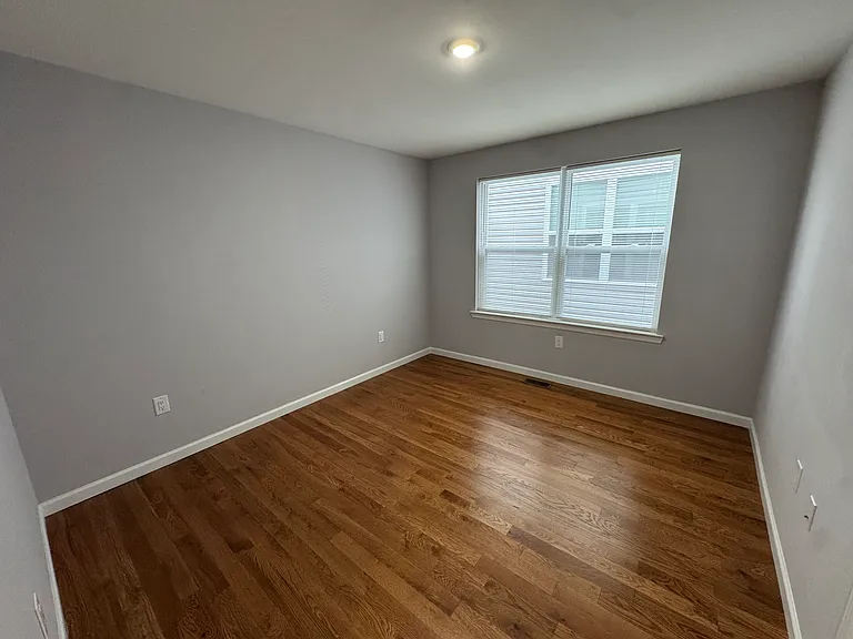 301 N 13th St #1 — Photo 20
