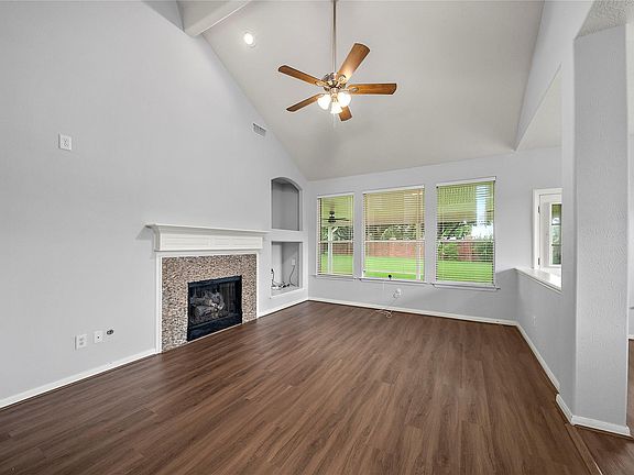 5th image of 1123 Woodley Bnd
