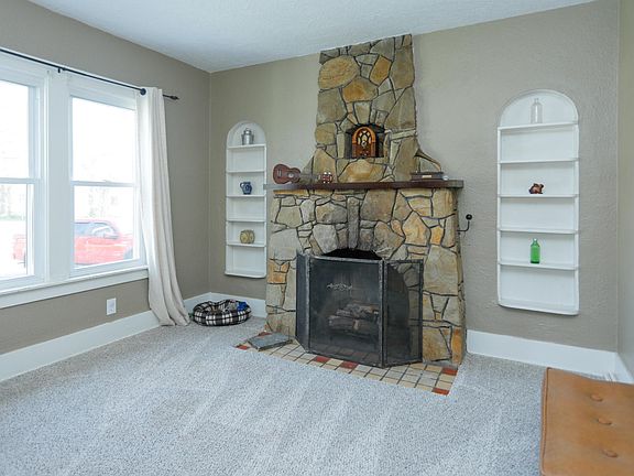 251 Waubascon Rd-104