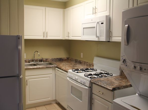 1862 W Pensacola St APT 4
