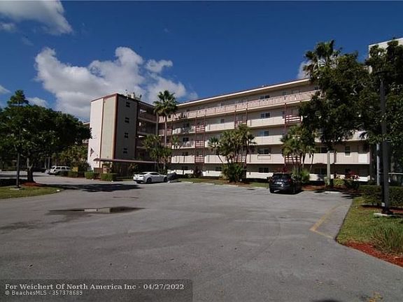 2nd image of 2104 S Cypress Bend Dr APT 305
