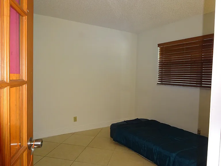 605 S State Road 7 #2D — Photo 32