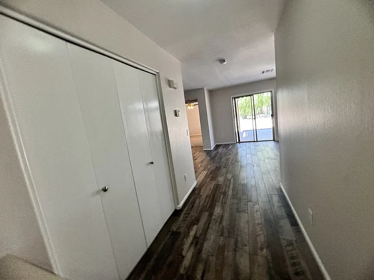 9138 W Ross Ave — Photo 26