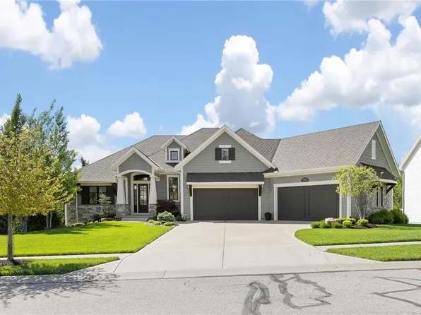 21303 W 94th Ter, Lenexa, KS 66220