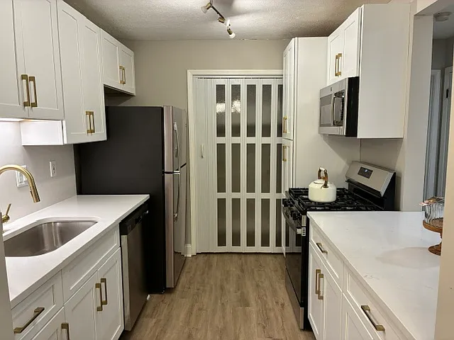 New kitchen