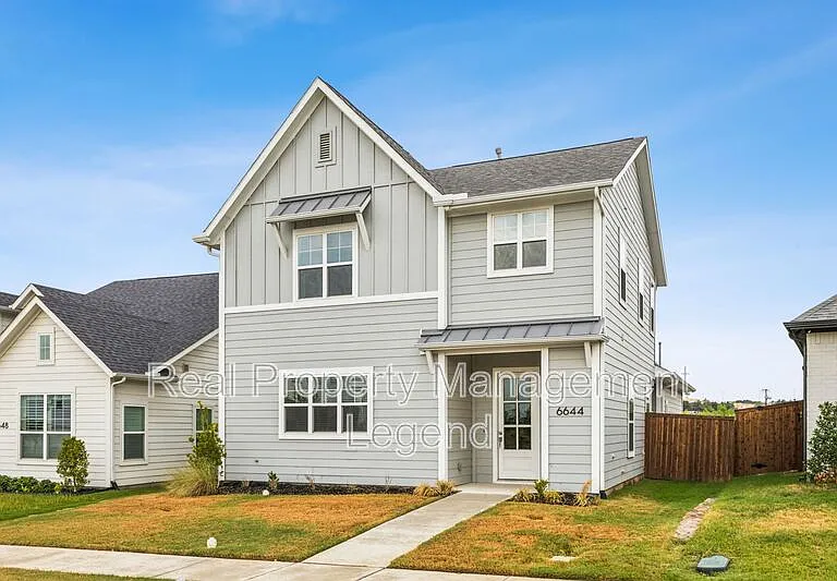 6644 Windfall Dr — Photo 1