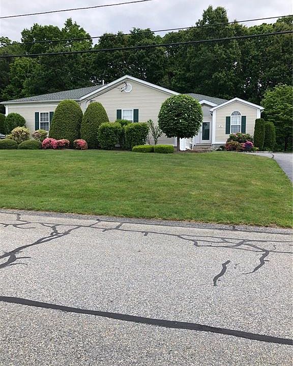 1st image of 107 Orchard Meadows Dr #107