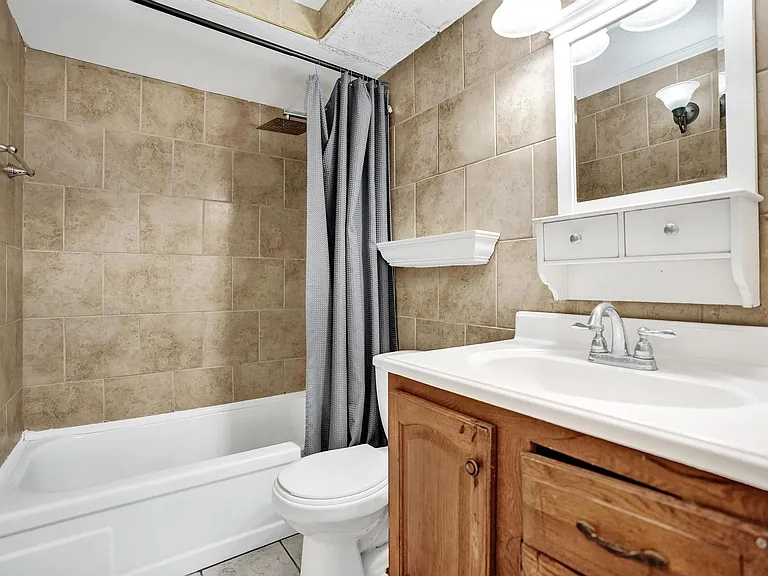 900 NE 18th Ave #1004 — Photo 8