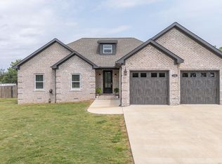 450 Cordova Cv, Savannah, TN 38372