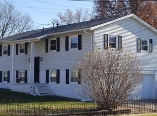 416 McKinley St, Muscatine, IA 52761