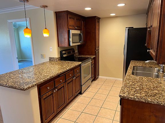 4th image of 218 Woodland Pkwy Unit 244