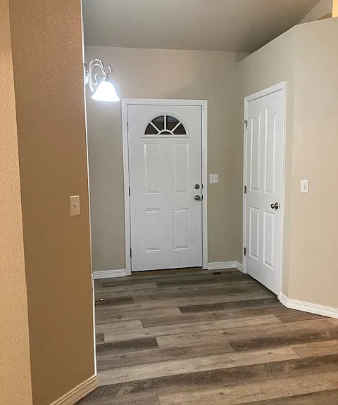 550 W Woodbury Dr — Photo 10