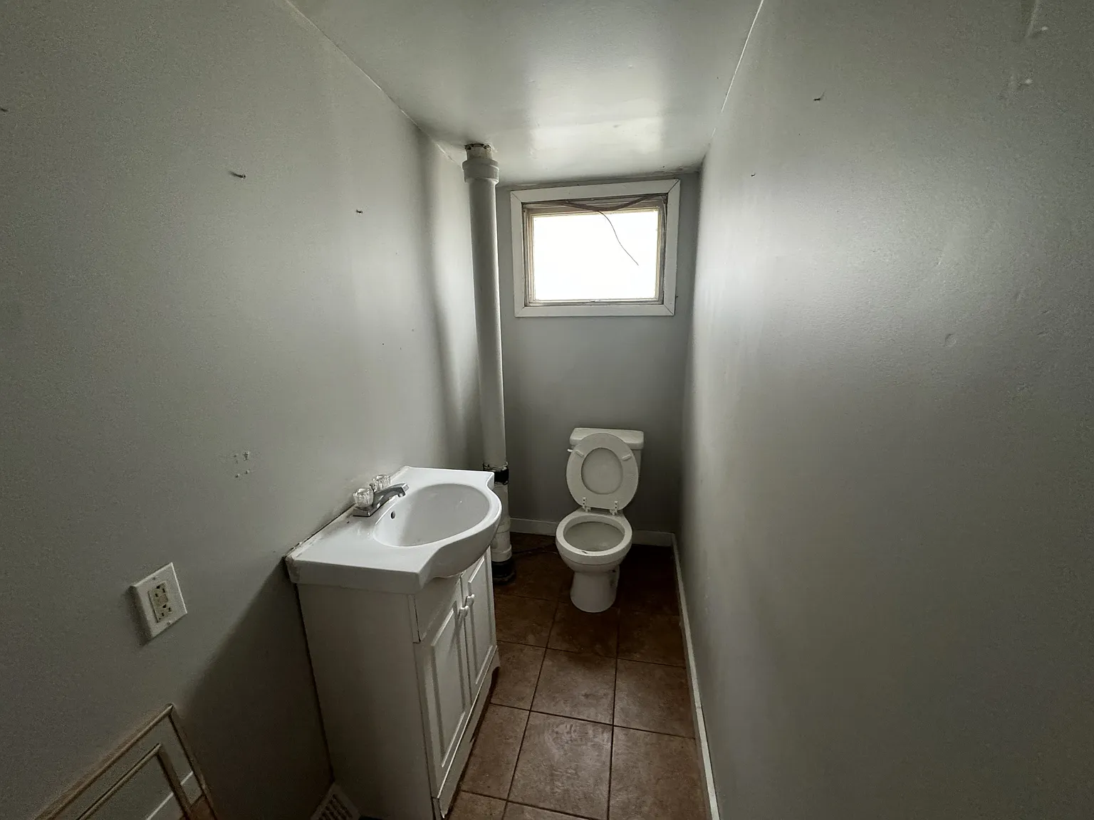 391 Roycroft Drive - 1 — Photo 4