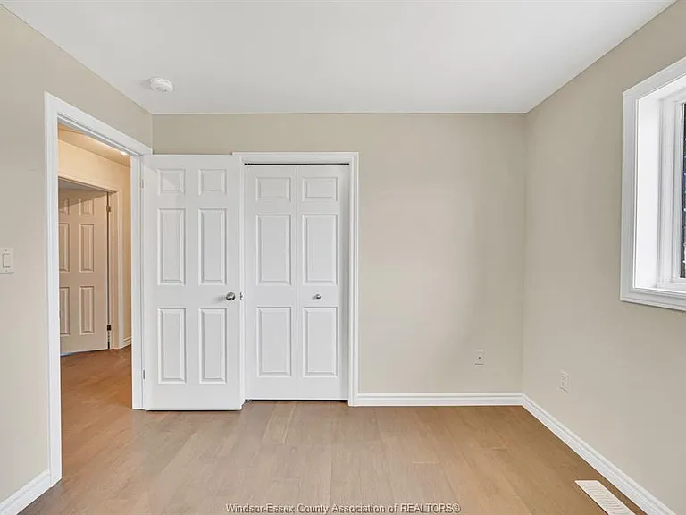 397 Hemlock Ln #MAIN — Photo 9