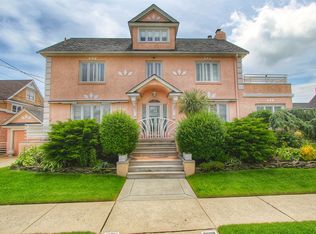 101 S Pembroke Ave, Margate, NJ 08402