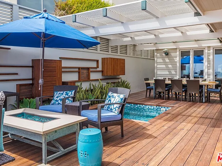 23416 Malibu Colony Rd — Photo 23