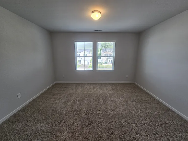 129 Maple Tree Ln — Photo 39