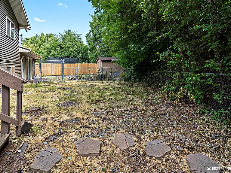 3861 Amber Bay Loop — Photo 46