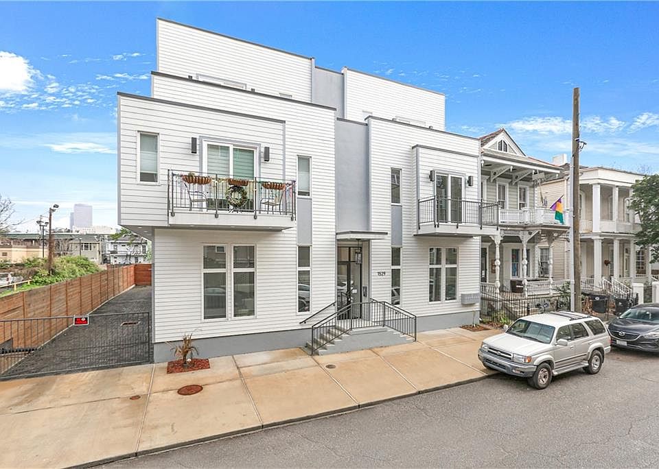 1st image of 1529 Polymnia St #101