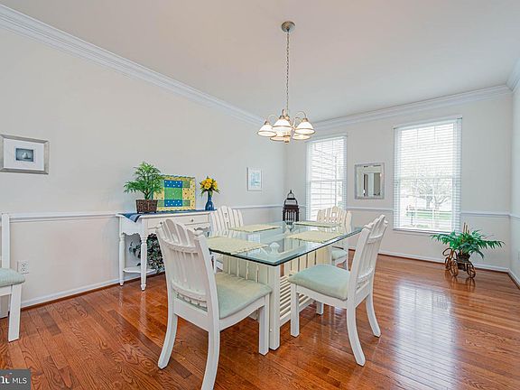 5th image of 38358 Virginia Dr