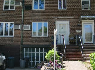13720 70th Rd, Flushing, NY 11367
