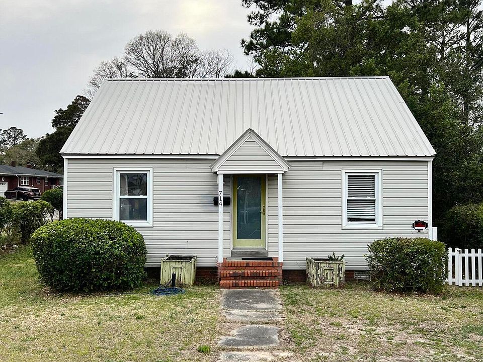 2nd image of 714 S 16th Street