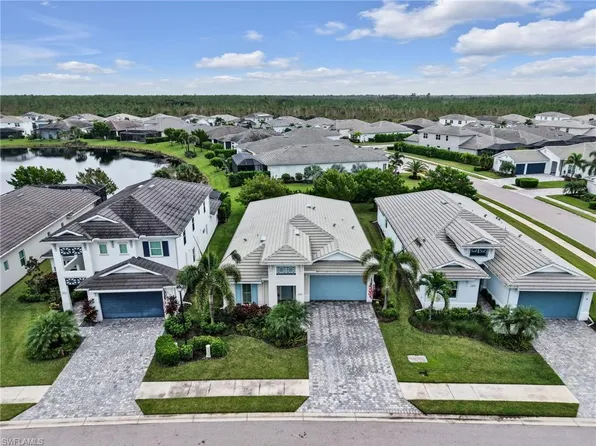 9078 Montserrat DR, NAPLES, FL 34114